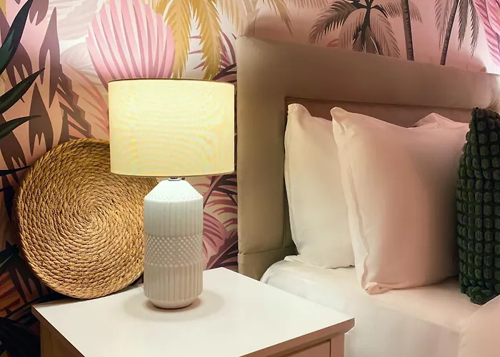 Blush Jungle - Alloggio in famiglia *